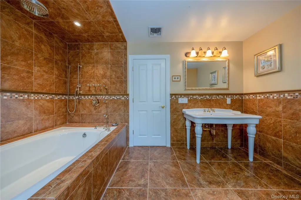 302 Laurel Road Pearl River NY 10965