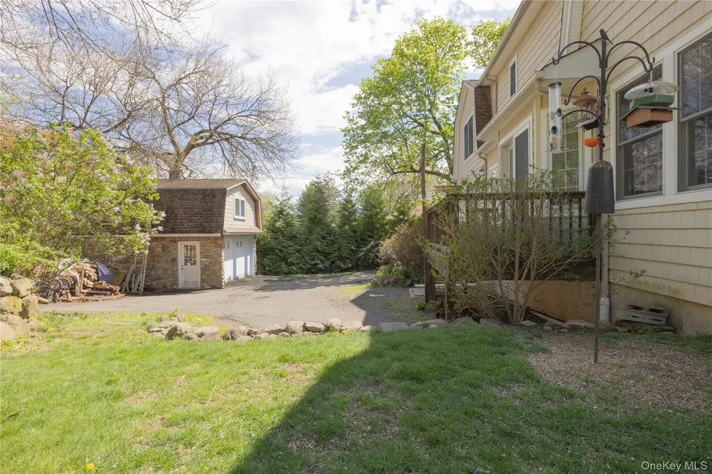 302 Laurel Road Pearl River NY 10965