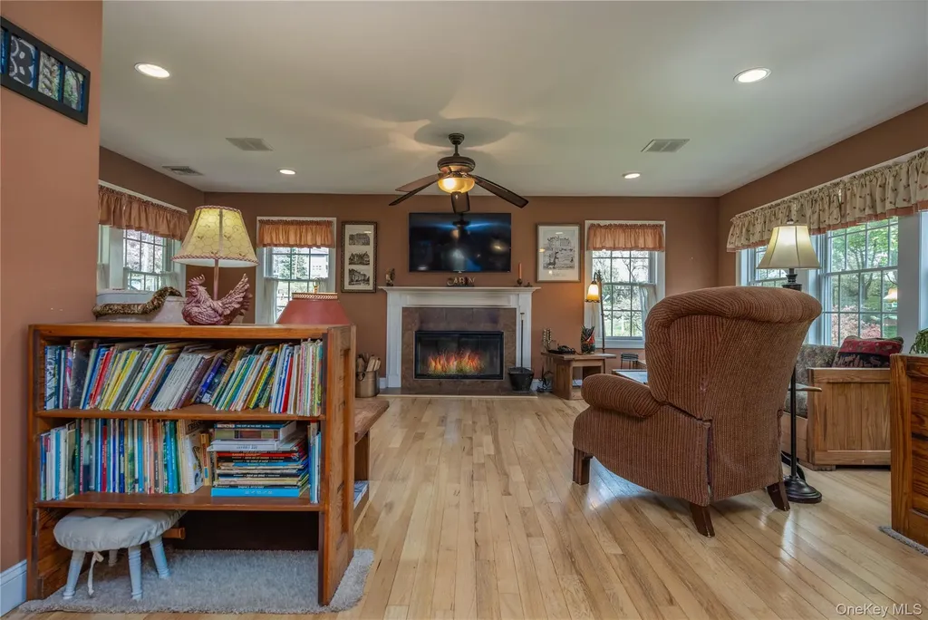 302 Laurel Road Pearl River NY 10965