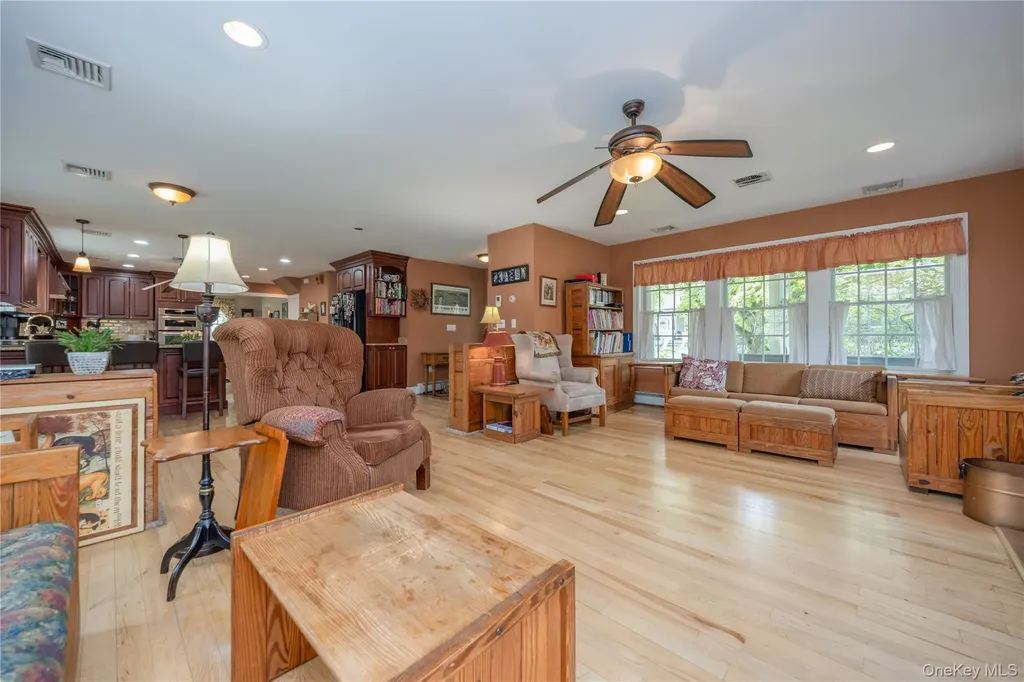 302 Laurel Road Pearl River NY 10965
