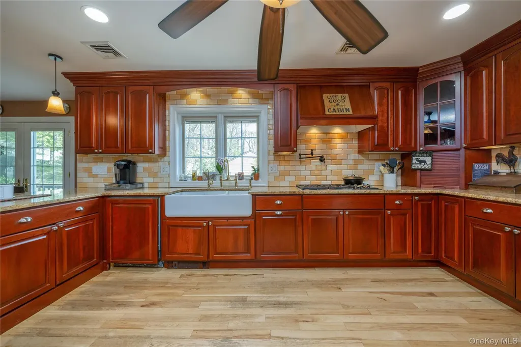 302 Laurel Road Pearl River NY 10965