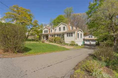 302 Laurel Road Pearl River NY 10965