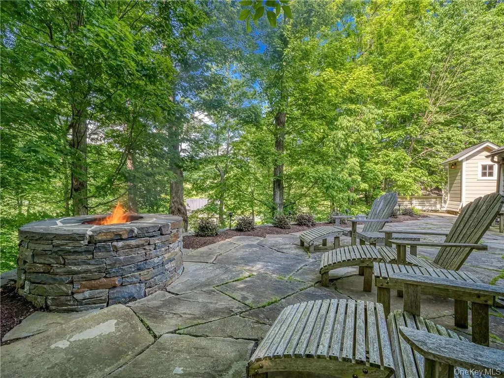 174 Ten Broeck Road Chatham NY 12037