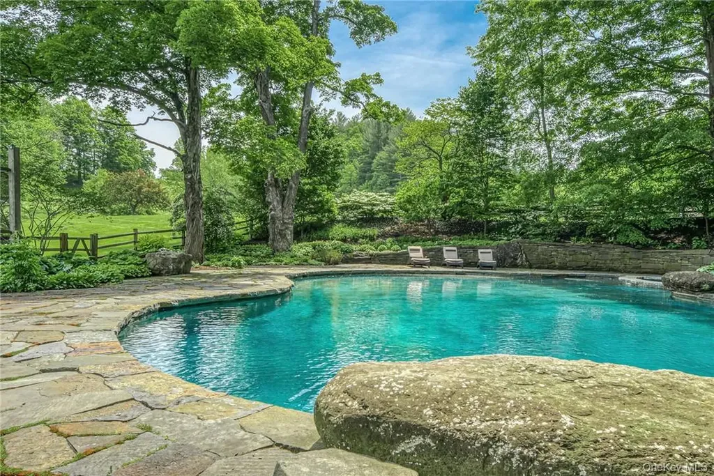 174 Ten Broeck Road Chatham NY 12037