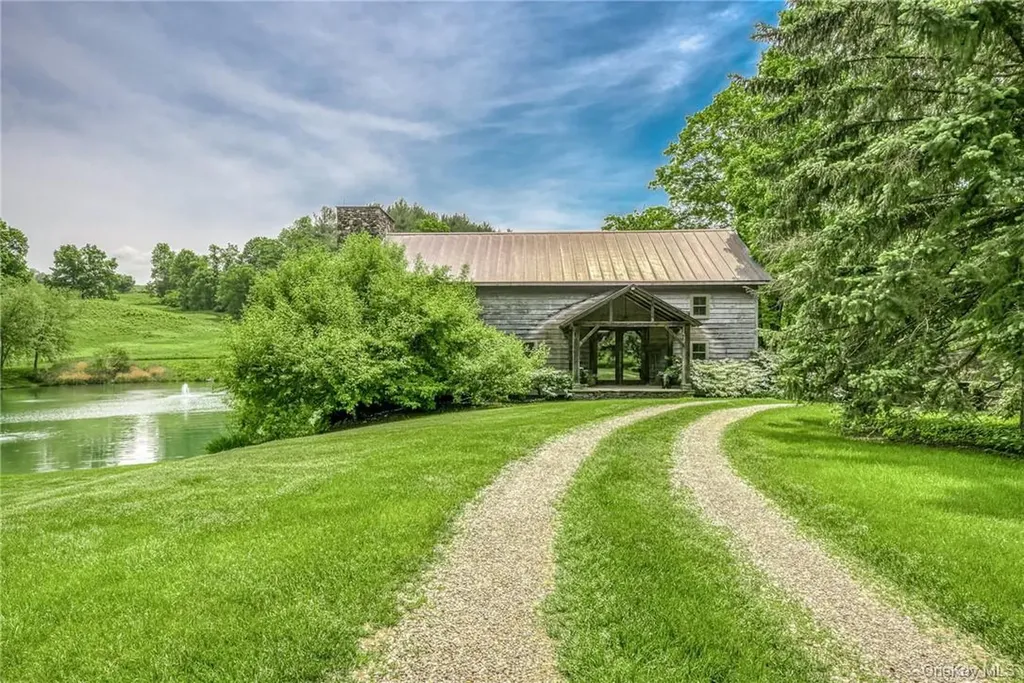 174 Ten Broeck Road Chatham NY 12037