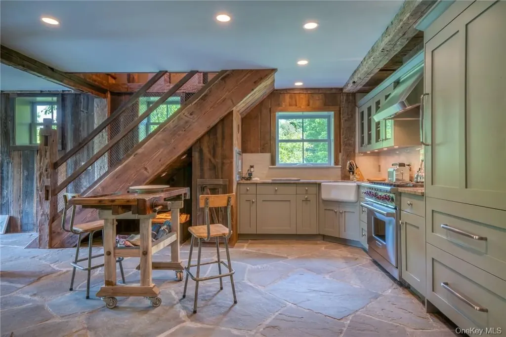 174 Ten Broeck Road Chatham NY 12037