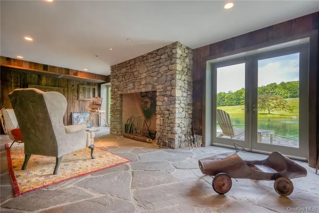 174 Ten Broeck Road Chatham NY 12037