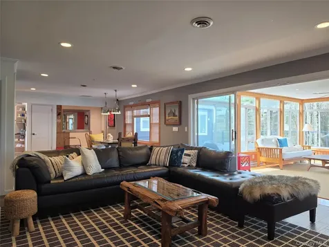 8 W Delaware Place Extension Smallwood NY 12778