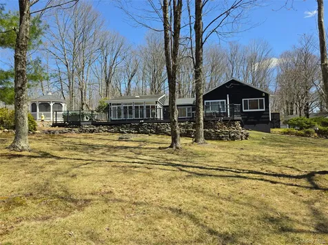 8 W Delaware Place Extension Smallwood NY 12778