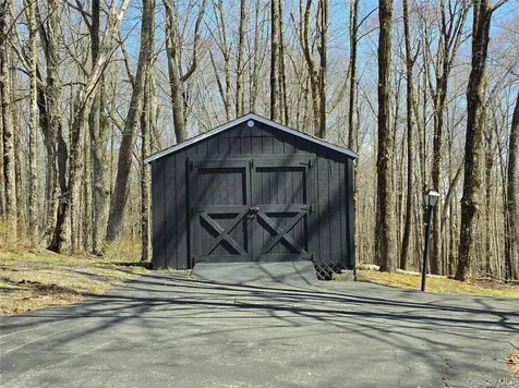 8 W Delaware Place Extension Smallwood NY 12778
