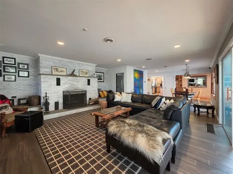 8 W Delaware Place Extension Smallwood NY 12778