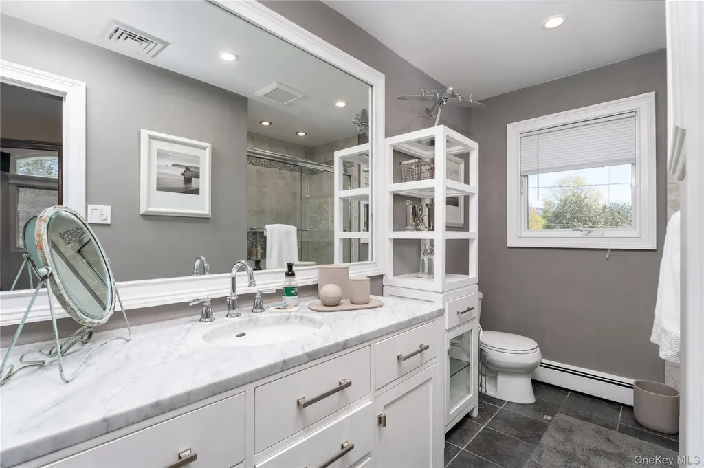 53 Burr Road East Northport NY 11731