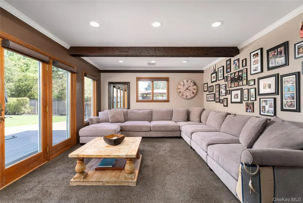 53 Burr Road East Northport NY 11731