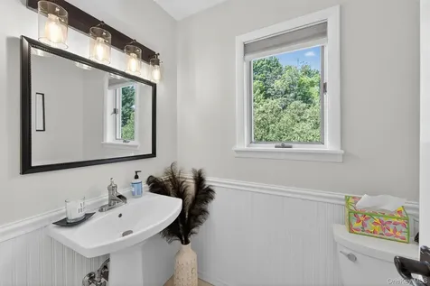 9 Briga Lane White Plains NY 10605