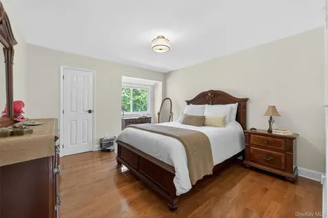 9 Briga Lane White Plains NY 10605