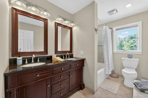 9 Briga Lane White Plains NY 10605