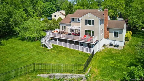 9 Briga Lane White Plains NY 10605
