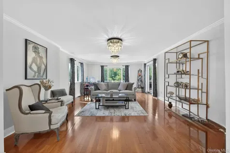 9 Briga Lane White Plains NY 10605
