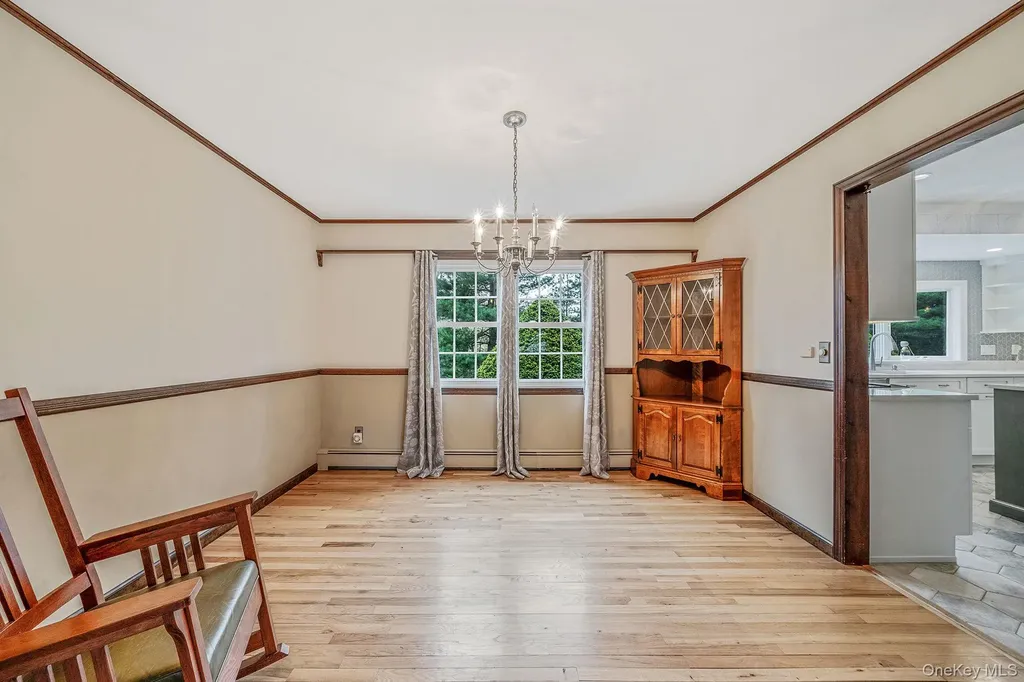 24 Lower Cross Shoreham NY 11786