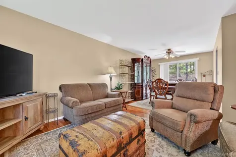 5 Regelski Drive Florida NY 10921