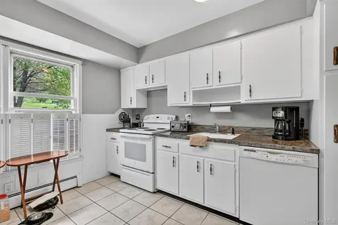 5 Regelski Drive Florida NY 10921
