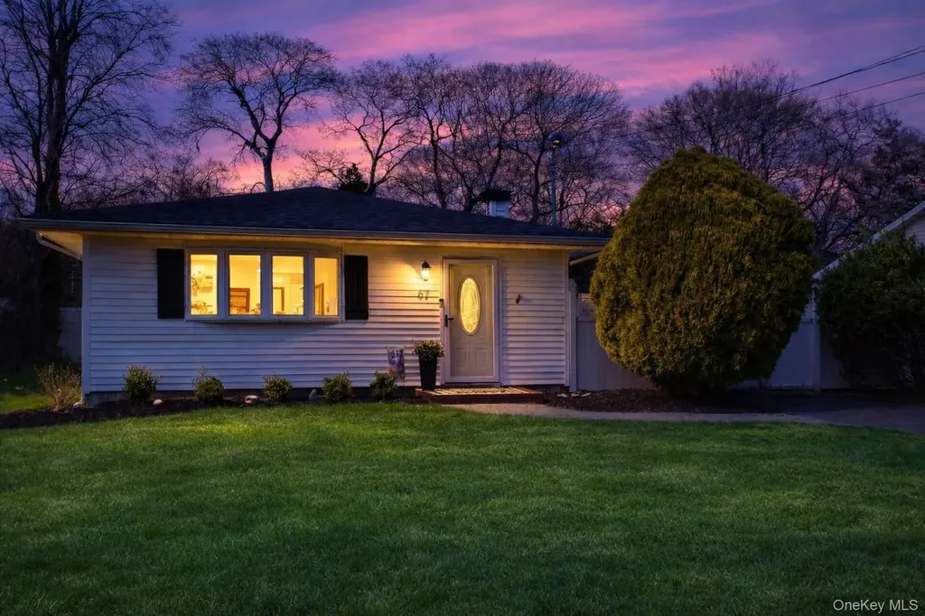 67 Westminster Drive Shirley NY 11967