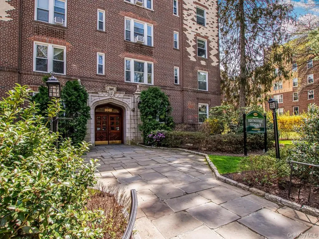 1440 Midland Avenue Bronxville NY 10708