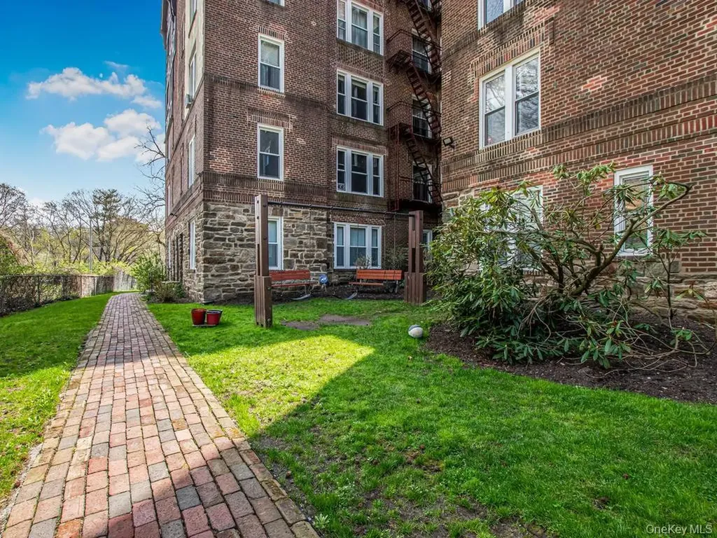 1440 Midland Avenue Bronxville NY 10708