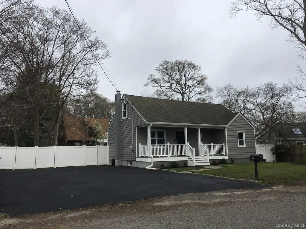 161 Magnolia Drive Mastic Beach NY 11951