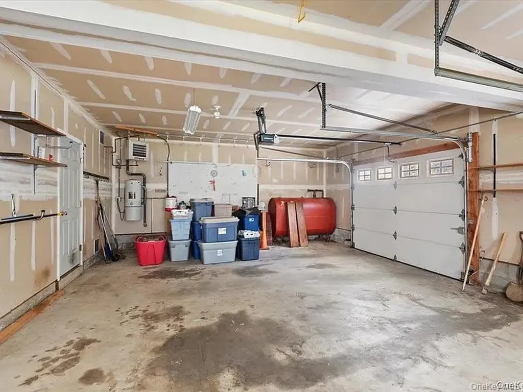 70 Oak Pond Lane Mahopac NY 10541