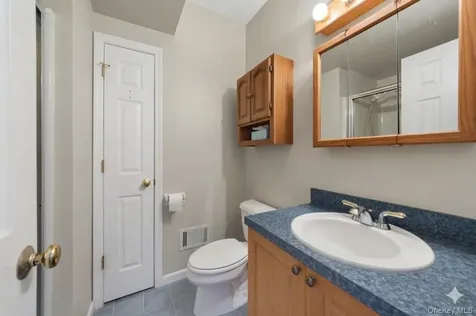 70 Oak Pond Lane Mahopac NY 10541