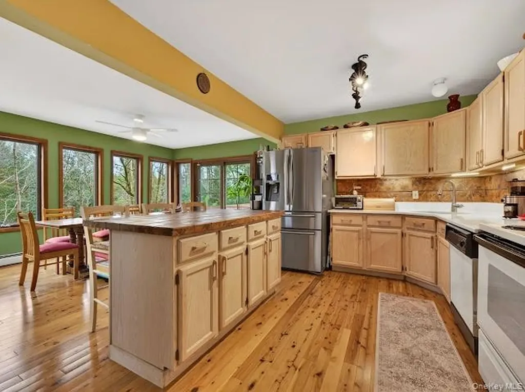 26 E Adirondack Trail Smallwood NY 12778