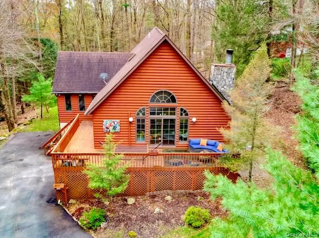 26 E Adirondack Trail Smallwood NY 12778