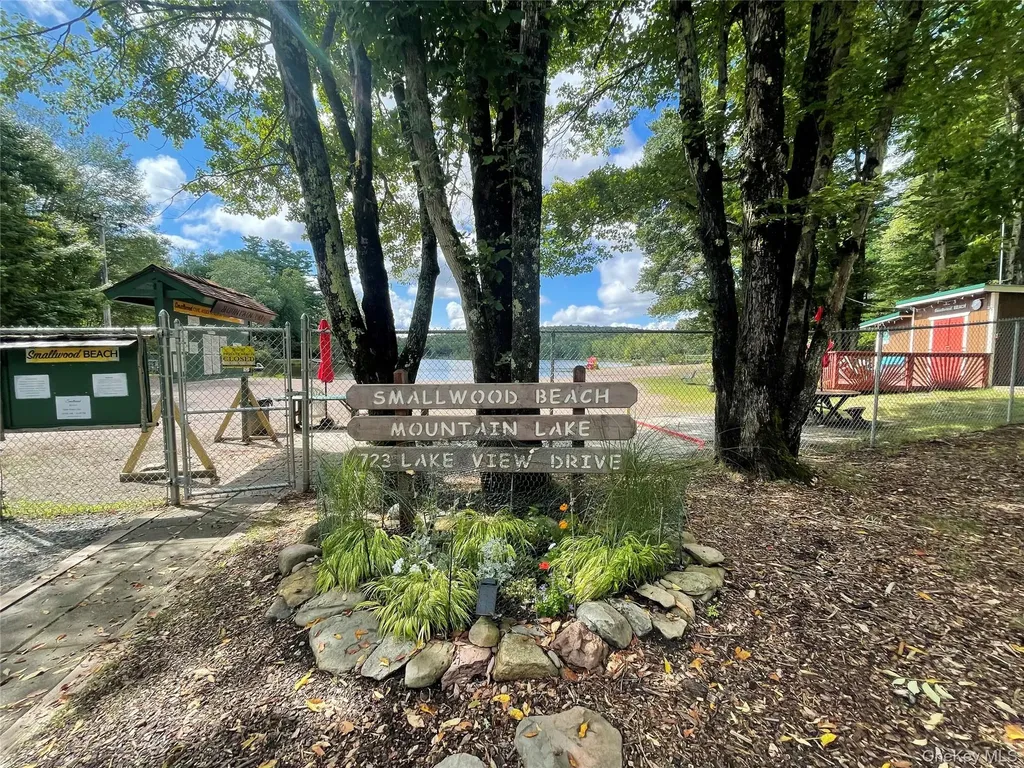 26 E Adirondack Trail Smallwood NY 12778
