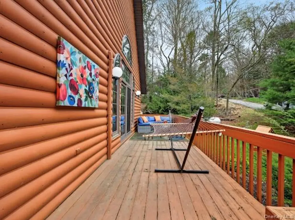 26 E Adirondack Trail Smallwood NY 12778