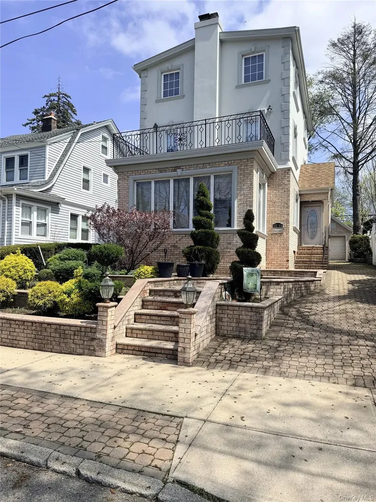 3315 167th Flushing NY 11358