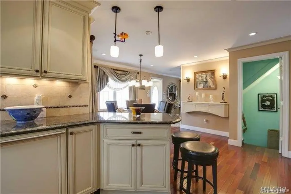3315 167th Flushing NY 11358