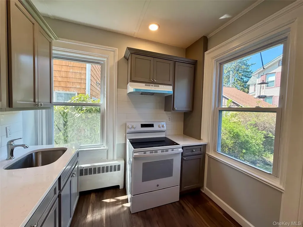 54 4th Avenue Nyack NY 10960