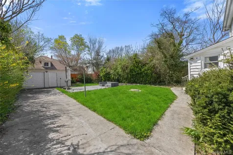 3 3rd Street Greenvale NY 11548