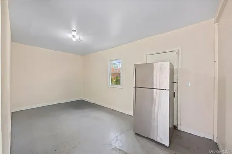 3 3rd Street Greenvale NY 11548