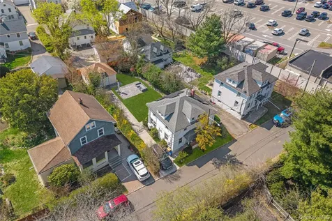 3 3rd Street Greenvale NY 11548