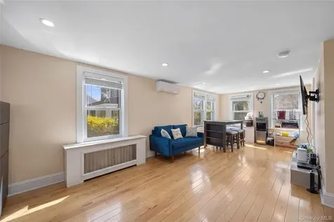 3 3rd Street Greenvale NY 11548
