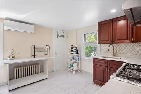 3 3rd Street Greenvale NY 11548