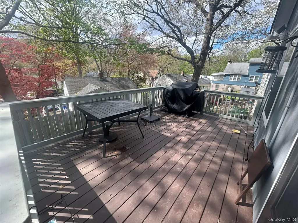 93 Lake Drive Lake Peekskill NY 10537