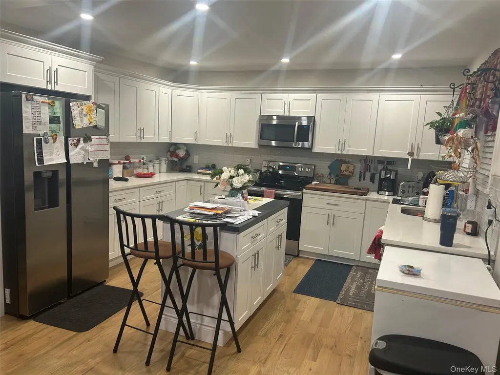 93 Lake Drive Lake Peekskill NY 10537