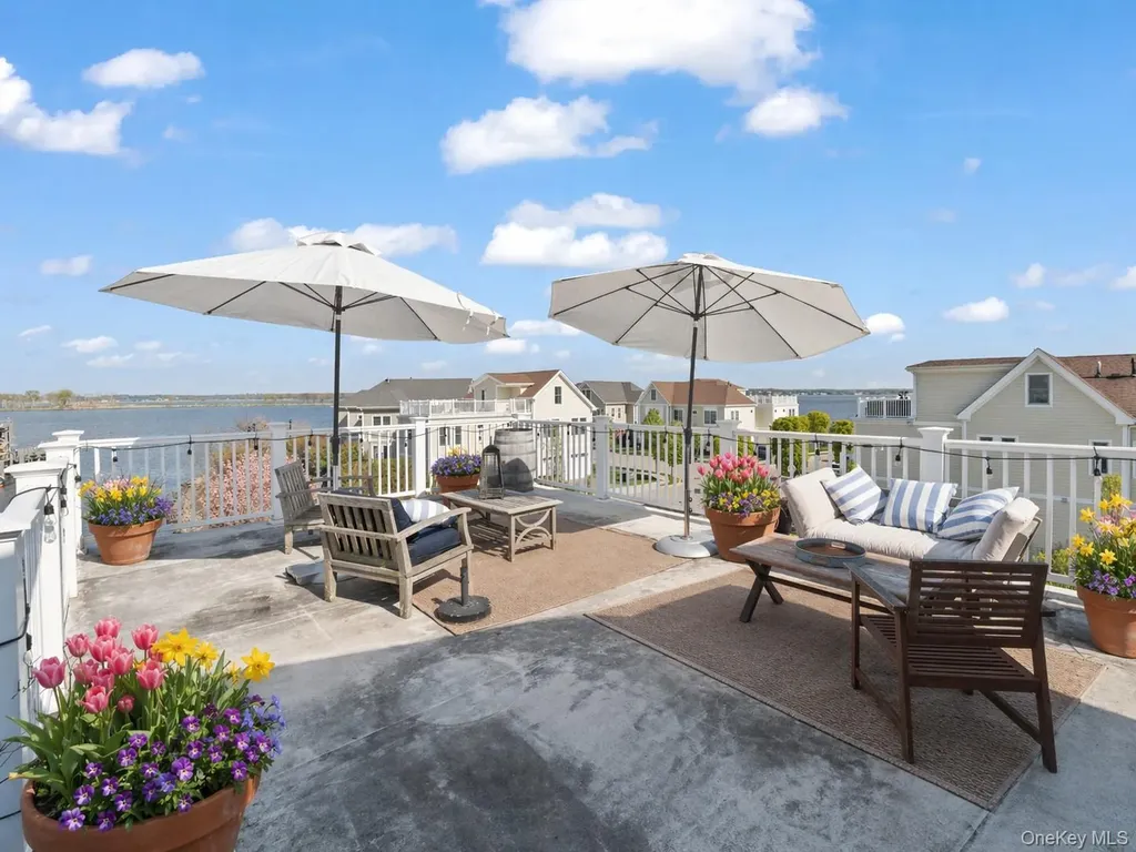 19 Island Point Bronx NY 10464