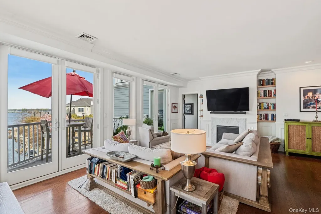 19 Island Point Bronx NY 10464
