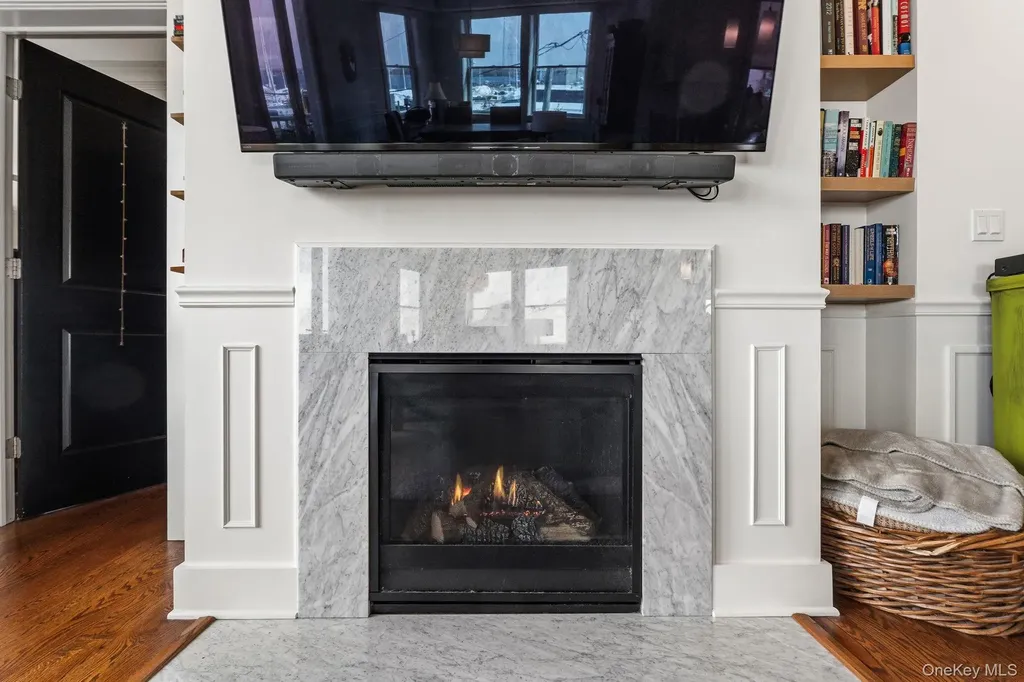 19 Island Point Bronx NY 10464