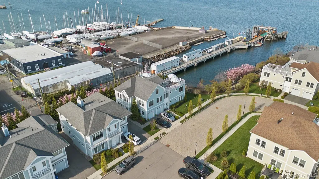 19 Island Point Bronx NY 10464