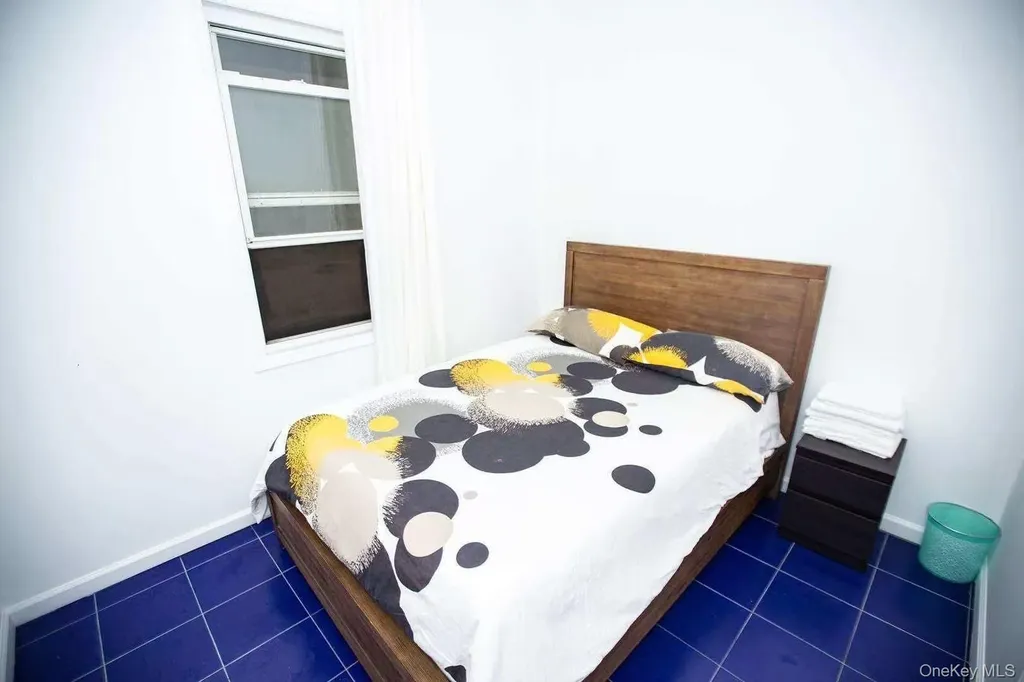 3921 Janet Place Flushing NY 11354
